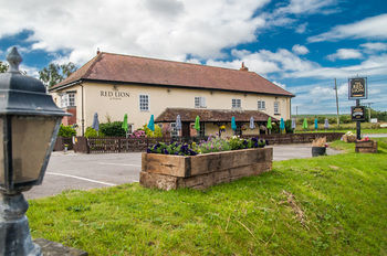 Отель The Red Lion Winfrith Newburgh Экстерьер фото